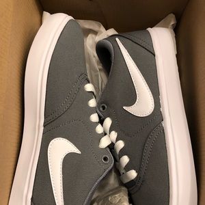 Nike Grey shoes women’s 7.5 size